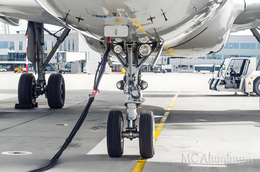 Aircraft landing gear.jpg