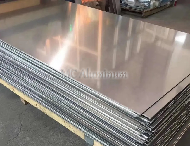 Performance advantages of hot-rolled aluminum sheet